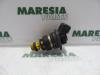 Injector (petrol injection) from a Citroen Xantia (X1/2), 1993 / 2003 2.9i V6 24V, Hatchback, Petrol, 2.946cc, 140kW (190pk), FWD, ES9J4; XFZ, 1997-01 / 2003-04, X1 1997