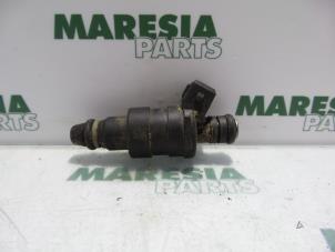 Used Injector (petrol injection) Citroen Xantia (X1/2) 2.0i SX,VSX Price € 25,00 Margin scheme offered by Maresia Parts