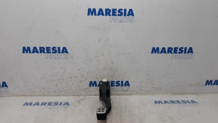 Begagnade Gaspedalsensor Peugeot 307 CC (3B) 2.0 16V Pris € 50,00 Marginaltabell erbjuds av Maresia Parts