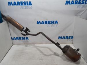 Used Exhaust central + rear silencer Renault Kangoo/Grand Kangoo (KW) 1.6 16V Price € 157,50 Margin scheme offered by Maresia Parts