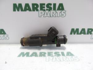 Gebrauchte Injektor (Benzineinspritzung) Peugeot 407 SW (6E) 2.0 HDiF 16V Preis € 25,00 Margenregelung angeboten von Maresia Parts