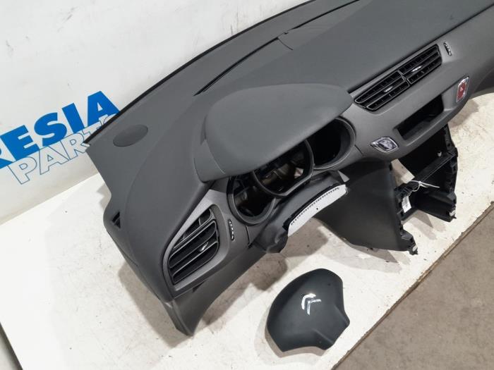 Airbag set + dashboard de un Citroën C3 (SC) 1.2 VTi 82 12V 2015