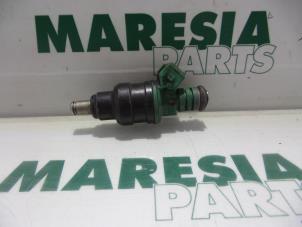 Usagé Injecteur (injection essence) Renault R19 Prix € 35,00 Règlement à la marge proposé par Maresia Parts