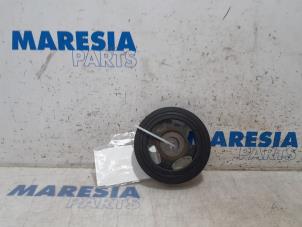 Used Crankshaft pulley Peugeot 107 1.0 12V Price € 35,00 Margin scheme offered by Maresia Parts