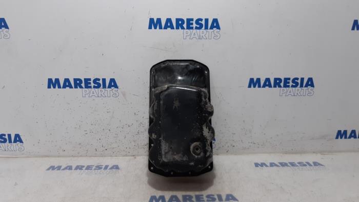 Usagé Couvercle carter Peugeot 207/207+ (WA/WC/WM) 1.4 16V VTi Prix € 24,99 Règlement à la marge proposé par Maresia Parts