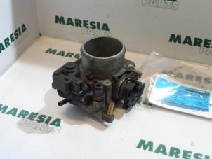 Usados Cuerpo de válvula de mariposa Alfa Romeo 155 (167) 1.6 Twin Spark 16V Precio € 75,00 Norma de margen ofrecido por Maresia Parts