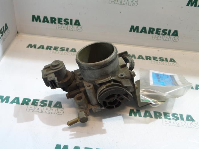 Usagé Boitier papillon Fiat Coupé 2.0 20V Turbo Prix € 75,00 Règlement à la marge proposé par Maresia Parts