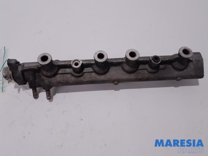 Usagé Système d'injection Renault Laguna I Grandtour (K56) 1.8 RN,RT Prix € 50,00 Règlement à la marge proposé par Maresia Parts
