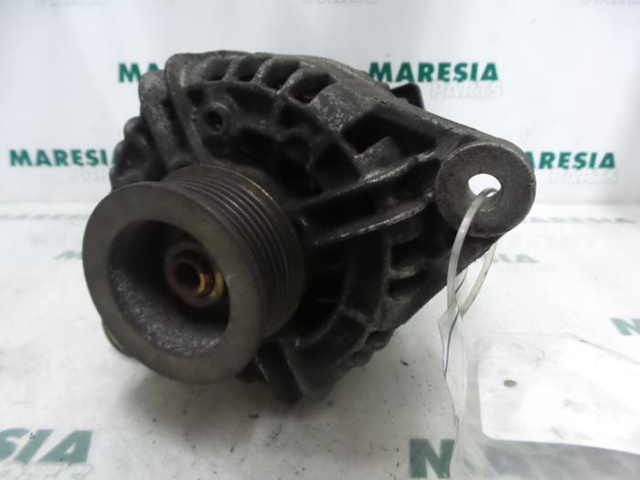 Gebrauchte Dynamo Alfa Romeo 156 Sportwagon (932) 1.8 Twin Spark 16V Preis € 65,00 Margenregelung angeboten von Maresia Parts