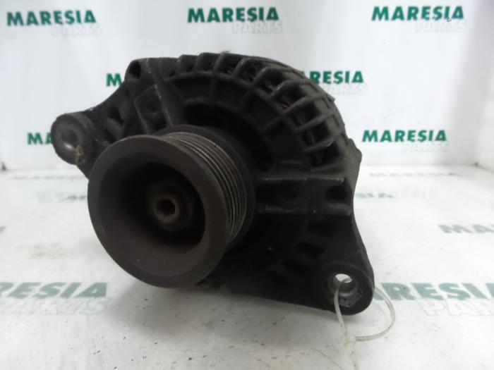 Gebrauchte Dynamo Alfa Romeo 156 (932) 2.0 Twin Spark 16V Preis € 40,00 Margenregelung angeboten von Maresia Parts