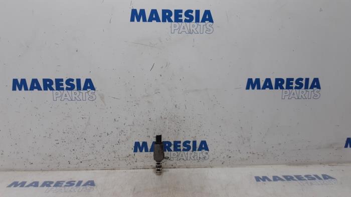 Begagnade Kamaxelsensor Peugeot 207/207+ (WA/WC/WM) 1.4 16V VTi Pris € 29,99 Marginaltabell erbjuds av Maresia Parts