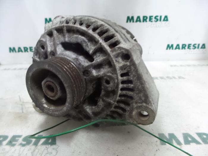 Begagnade Dynamo Alfa Romeo 145 (930A) 1.7 ie 16V Pris € 40,00 Marginaltabell erbjuds av Maresia Parts