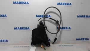 Used Parking brake motor Citroen C4 Grand Picasso (UA) 1.6 HDiF 16V 110 Price € 262,50 Margin scheme offered by Maresia Parts