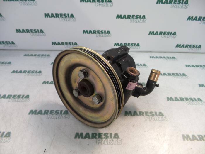 Usagé Pompe de direction Fiat Marea (185AX) 1.6 SX,ELX 16V Prix € 40,00 Règlement à la marge proposé par Maresia Parts