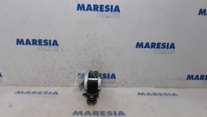 Usagé Ceinture de sécurité arrière droite Citroen C3 (SC) 1.2 VTi 82 12V Prix € 24,95 Règlement à la marge proposé par Maresia Parts