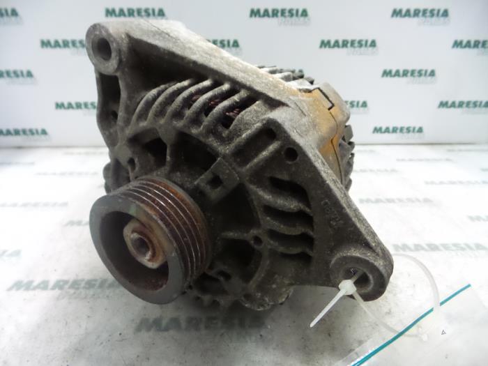 Used Dynamo Peugeot 306 (7B) 1.4 SL,SR Price € 40,00 Margin scheme offered by Maresia Parts