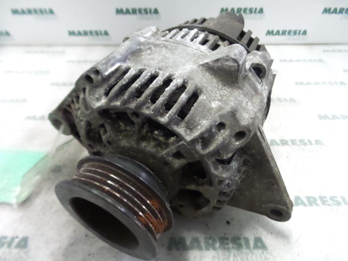 Used Dynamo Renault Safrane I 2.1 RN,DT,Manoir Price € 50,00 Margin scheme offered by Maresia Parts
