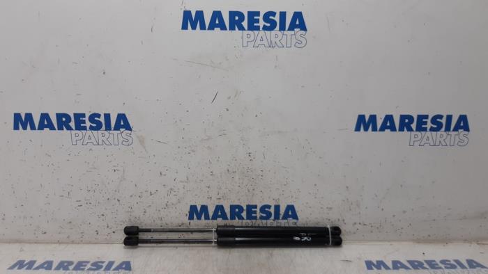 Amortisseur à Gaz Hayon Taros Trade 104314 - 530N, Longueur 500mm - Pour Audi A6 Break 2011-2018