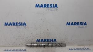 Used Camshaft Renault Megane III Grandtour (KZ) 1.5 dCi 110 Price € 105,00 Margin scheme offered by Maresia Parts