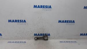 Used Connecting rod Peugeot 508 SW (8E/8U) 1.6 HDiF 16V Price € 30,00 Margin scheme offered by Maresia Parts