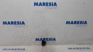 Used Vacuum valve Peugeot 508 SW (8E/8U) 1.6 HDiF 16V Price € 25,00 Margin scheme offered by Maresia Parts