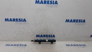 Used Fuel injector nozzle Peugeot 508 SW (8E/8U) 1.6 HDiF 16V Price € 50,00 Margin scheme offered by Maresia Parts