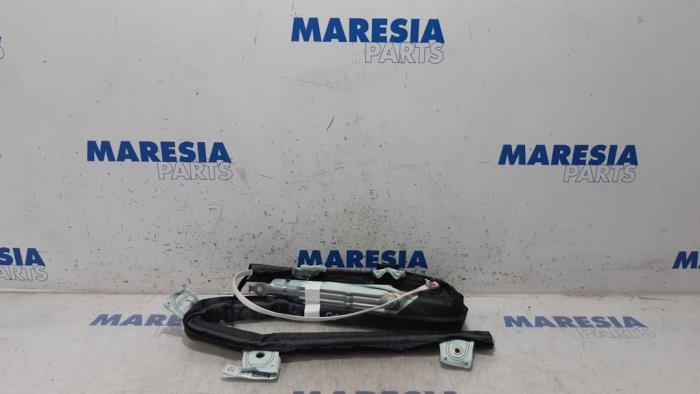 Używane Kurtyna prawa Fiat Panda (312) 0.9 TwinAir Turbo 85 Cena € 60,00 Procedura marży oferowane przez Maresia Parts