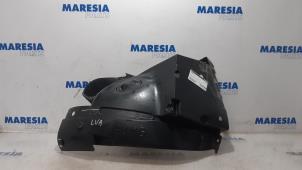 Used Wheel arch liner Renault Trafic (1FL/2FL/3FL/4FL) 1.6 dCi 95 Price € 24,20 Inclusive VAT offered by Maresia Parts