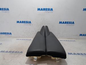 Used Rear bench seat Peugeot 3008 I (0U/HU) 1.6 16V THP 155 Price € 75,00 Margin scheme offered by Maresia Parts