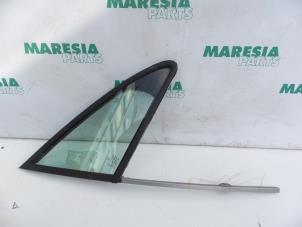 Usagé Vitre triangulaire avant droite Peugeot 407 SW (6E) 2.0 16V Prix € 40,00 Règlement à la marge proposé par Maresia Parts