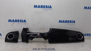 Usados Pieza de salpicadero Fiat 500 (312) 1.2 Precio € 105,00 Norma de margen ofrecido por Maresia Parts