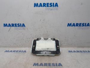 Used Right airbag (dashboard) Renault Megane III Grandtour (KZ) 1.4 16V TCe 130 Price € 50,00 Margin scheme offered by Maresia Parts