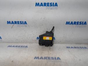 Usagé Boîte à fusibles Citroen C3 (SC) 1.6 HDi 92 Prix € 25,00 Règlement à la marge proposé par Maresia Parts