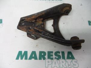 Used Front lower wishbone, left Renault Express/Rapid/Extra 1.9 D Price € 25,00 Margin scheme offered by Maresia Parts