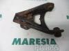 Front lower wishbone, left from a Renault Express/Rapid/Extra, 1985 / 1999 1.9 D, Delivery, Diesel, 1.870cc, 47kW (64pk), FWD, F8Q646; F8Q722; F8Q724; F8Q776; F8Q774, 1991-09 / 1998-03, F40E; F40N; F40P 1995