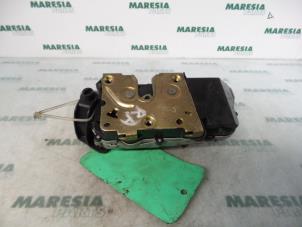 Used Rear door mechanism 4-door, right Citroen Xsara (N1) 1.4i X,SX Price € 25,00 Margin scheme offered by Maresia Parts
