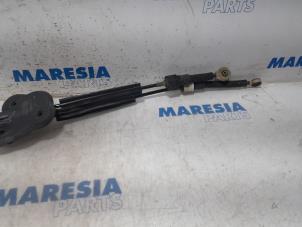 Used Gear stick Renault Megane III Grandtour (KZ) 1.4 16V TCe 130 Price € 75,00 Margin scheme offered by Maresia Parts