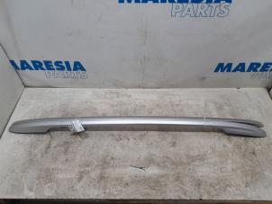 Used Roof rail kit Renault Megane III Grandtour (KZ) 1.2 16V TCE 115 Price € 131,25 Margin scheme offered by Maresia Parts