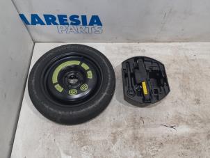 Used Jackkit + spare wheel Peugeot 207/207+ (WA/WC/WM) 1.6 16V VTi Price € 75,00 Margin scheme offered by Maresia Parts