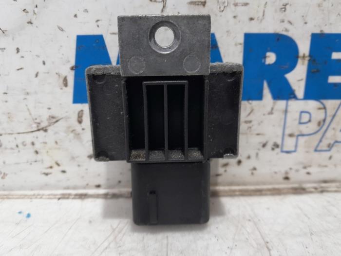 Glow plug relay Renault Kangoo Express 1.5 dCi 90 FAP 110678071R