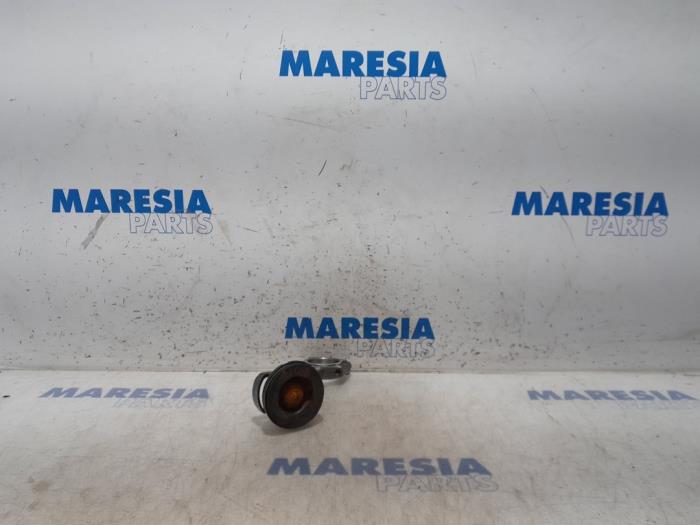 Usagé Piston Renault Kadjar (RFEH) 1.5 dCi DPF Prix € 75,00 Règlement à la marge proposé par Maresia Parts
