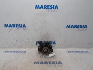 Usados Bomba de gasolina mecánica Renault Kadjar (RFEH) 1.5 dCi DPF Precio € 85,00 Norma de margen ofrecido por Maresia Parts