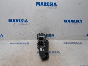 Used Front seatbelt, right Renault Megane III Grandtour (KZ) 1.2 16V TCE 115 Price € 79,00 Margin scheme offered by Maresia Parts