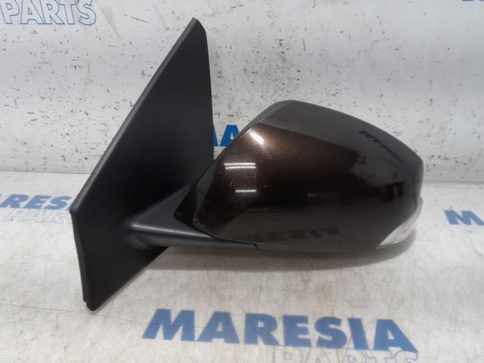 Wing mirror, left from a Renault Megane III Grandtour (KZ) 1.2 16V TCE 115 2013