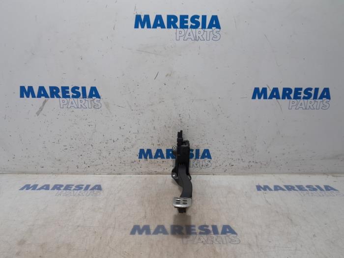 Begagnade Gaspedalsensor Citroen DS3 Cabrio (SB) 1.6 16V VTS THP Pris € 40,00 Marginaltabell erbjuds av Maresia Parts