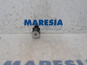 Used Ignition lock + key Peugeot 208 II (UB/UH/UP) 1.2 Vti 12V PureTech 100 Price € 29,99 Margin scheme offered by Maresia Parts