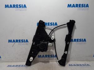 Used Window mechanism 4-door, front right Peugeot 208 II (UB/UH/UP) 1.2 Vti 12V PureTech 100 Price € 105,00 Margin scheme offered by Maresia Parts