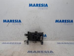 Used Towbar module Peugeot 207/207+ (WA/WC/WM) 1.6 16V VTi Price € 75,00 Margin scheme offered by Maresia Parts