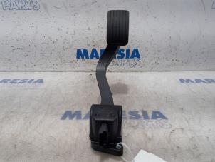 Używane Czujnik polozenia pedalu gazu Peugeot Partner (GC/GF/GG/GJ/GK) 1.6 HDI 75 16V Cena € 36,30 Z VAT oferowane przez Maresia Parts