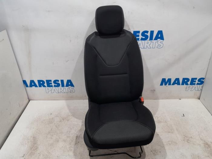 Seat, right from a Renault Clio IV (5R) 0.9 Energy TCE 90 12V 2015